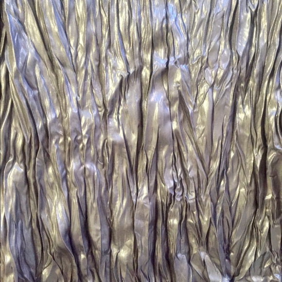 NEW! Gorgeous Silver Knitted Sleeveless Tunic - Picture 2 of 3